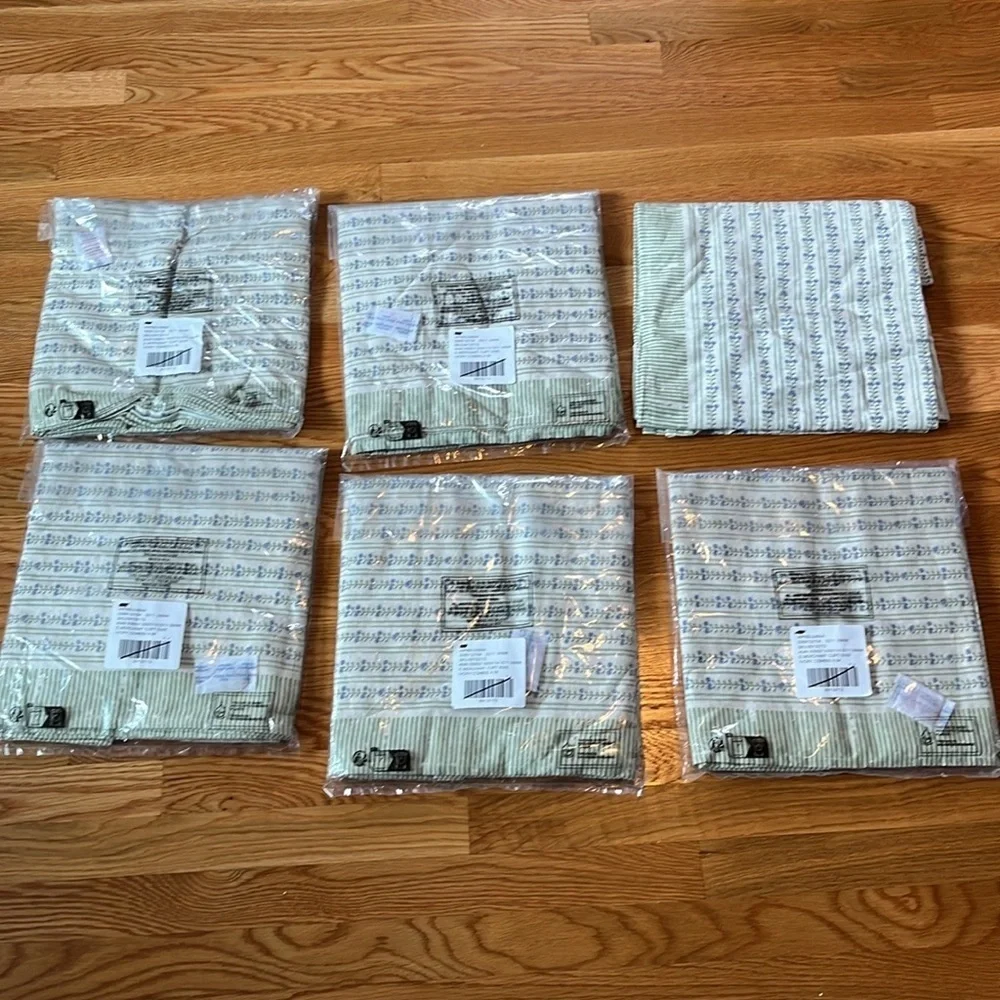 Anthropologie x Ellen Merchant Cottage Curtain 50 x 84 NWT